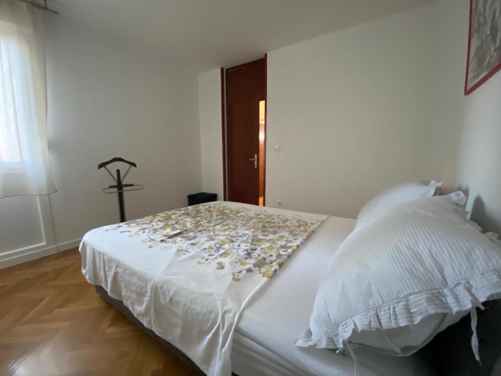2 Bedroom Apartment/Parking/Market Spalato Esterno foto